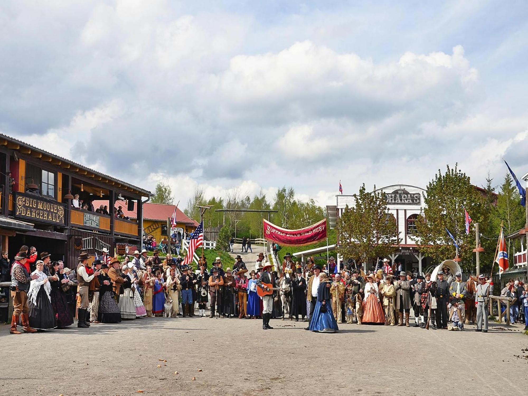 Harz Holiday Park, Хассельфельде Экстерьер фото